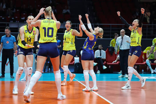 Fenerbahçe Manisa Voleybol 4