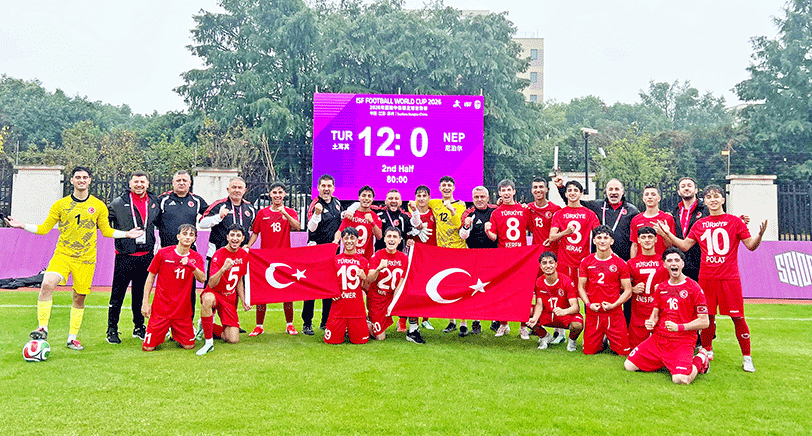Gençlerbirliği Lisesi’nden Dünya Şampiyonası’na muhteşem başlangıç: 12-0