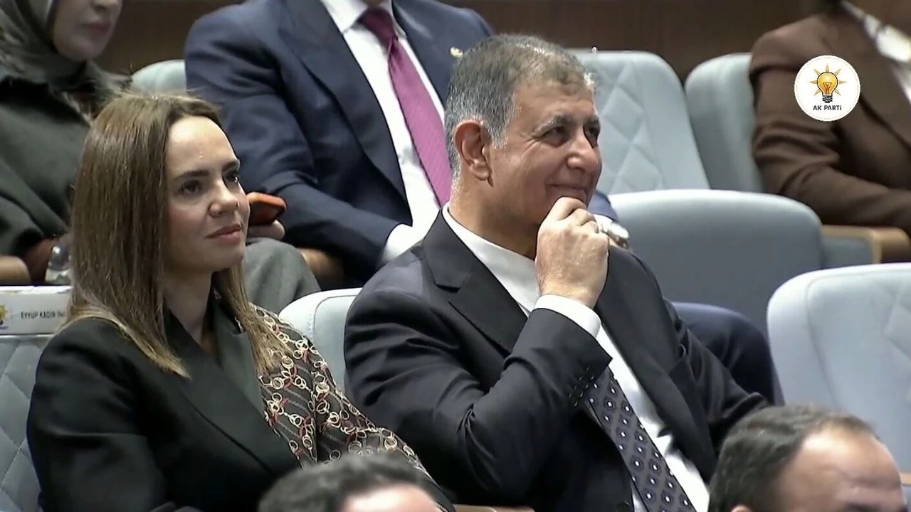Öznur Tugay 5