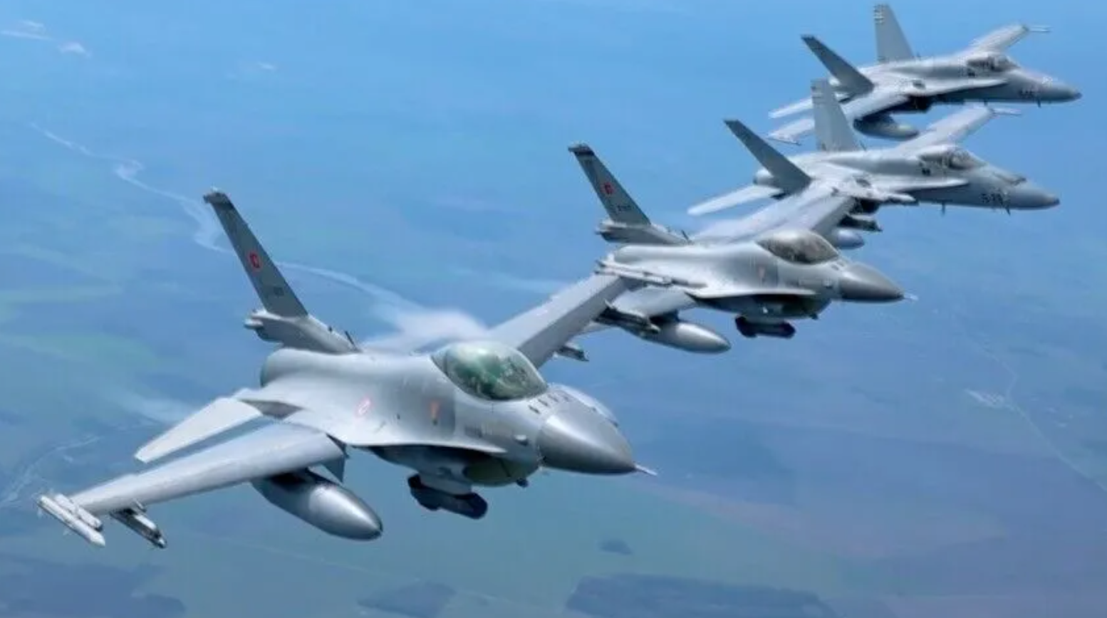MSB: İki F-16 Litvanya'da NATO görevi için havalandı