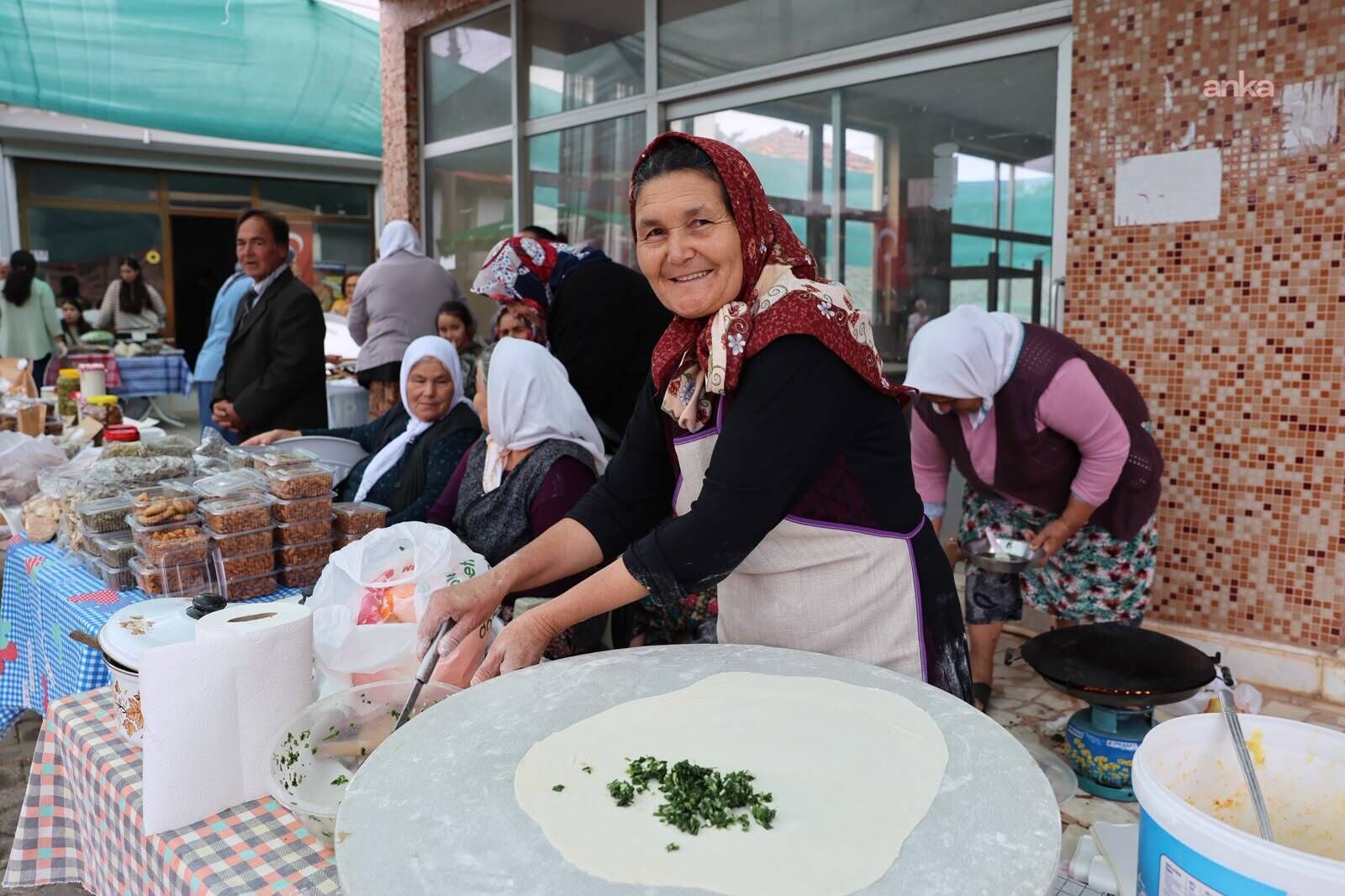 Taşlıca’nın Yöresel Lezzetleri “Deniz Ürünleri Festivali”Nde Ziyaretçilerle Buluştu3