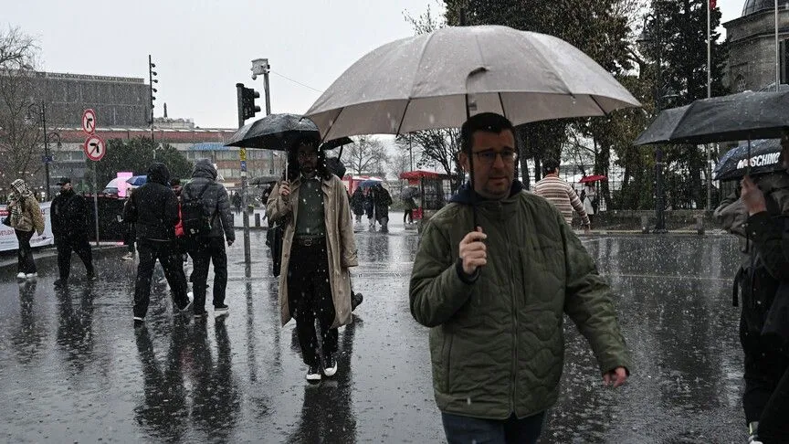 Meteoroloji'den kuvvetli yağış ve fırtına uyarısı: 29 Ekim 2026 Perşembe hava durumu-1