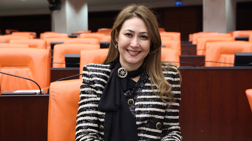Zuhal Karakoç 1