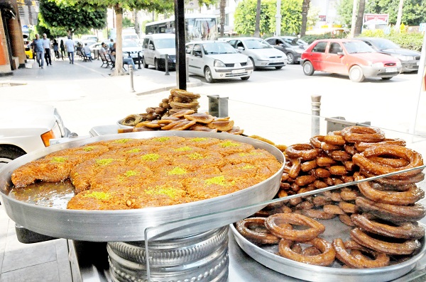 Açıkta satılan yiyeceklere dikkat - Son Dakika Ankara Haberleri
