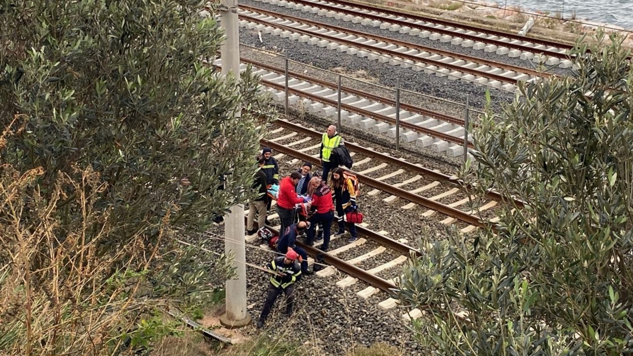 GÜNCELLEME - Kocaeli'de yüksek hızlı trenin çarptığı kişi öldü