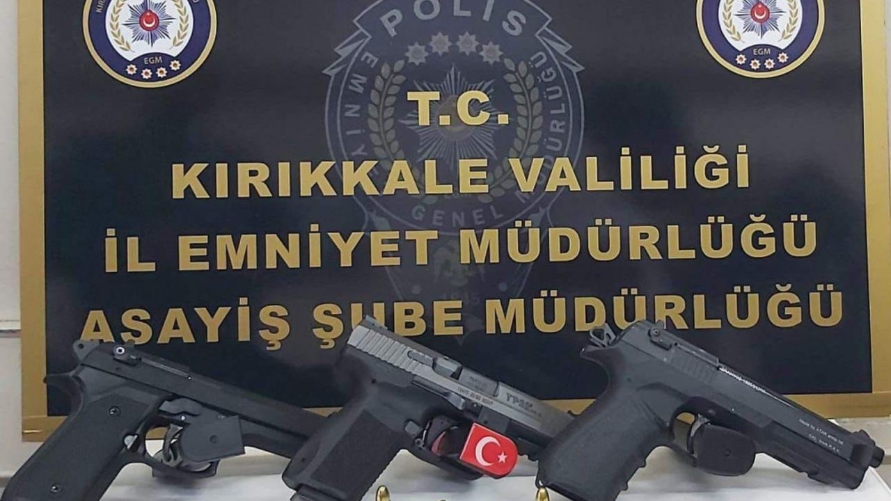 Kırıkkale'de polis ekipleri sanal devriye faaliyeti gerçekleştirdi