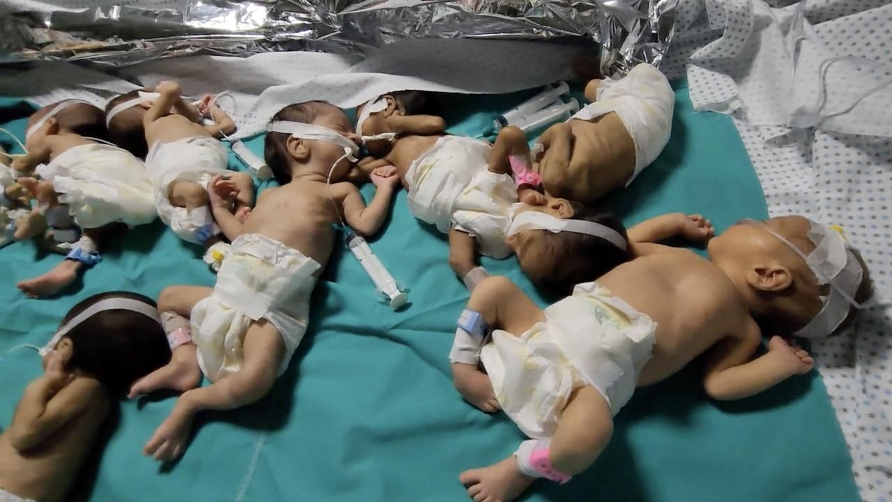 Gazze'deki prematüre bebekler Mısır'a ulaştı