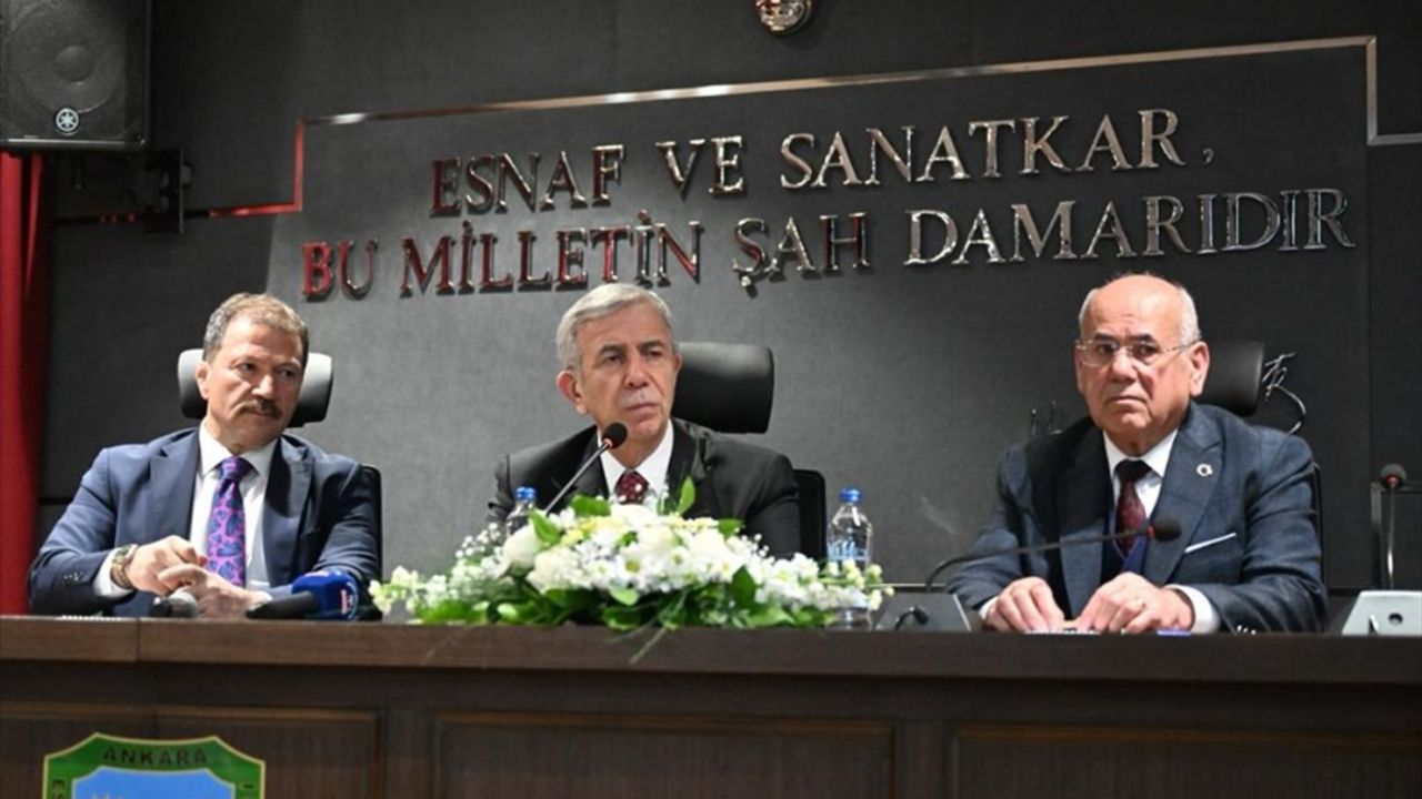 Ankara Büyükşehir Belediye Başkanı Yavaş'tan esnaf odalarına ziyaret