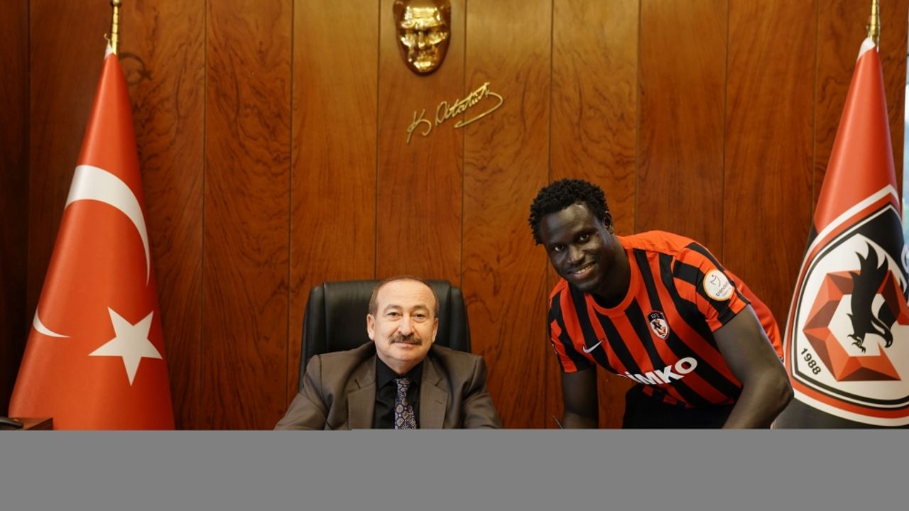 Gaziantep FK, santrfor Aliou Badji'yi transfer etti