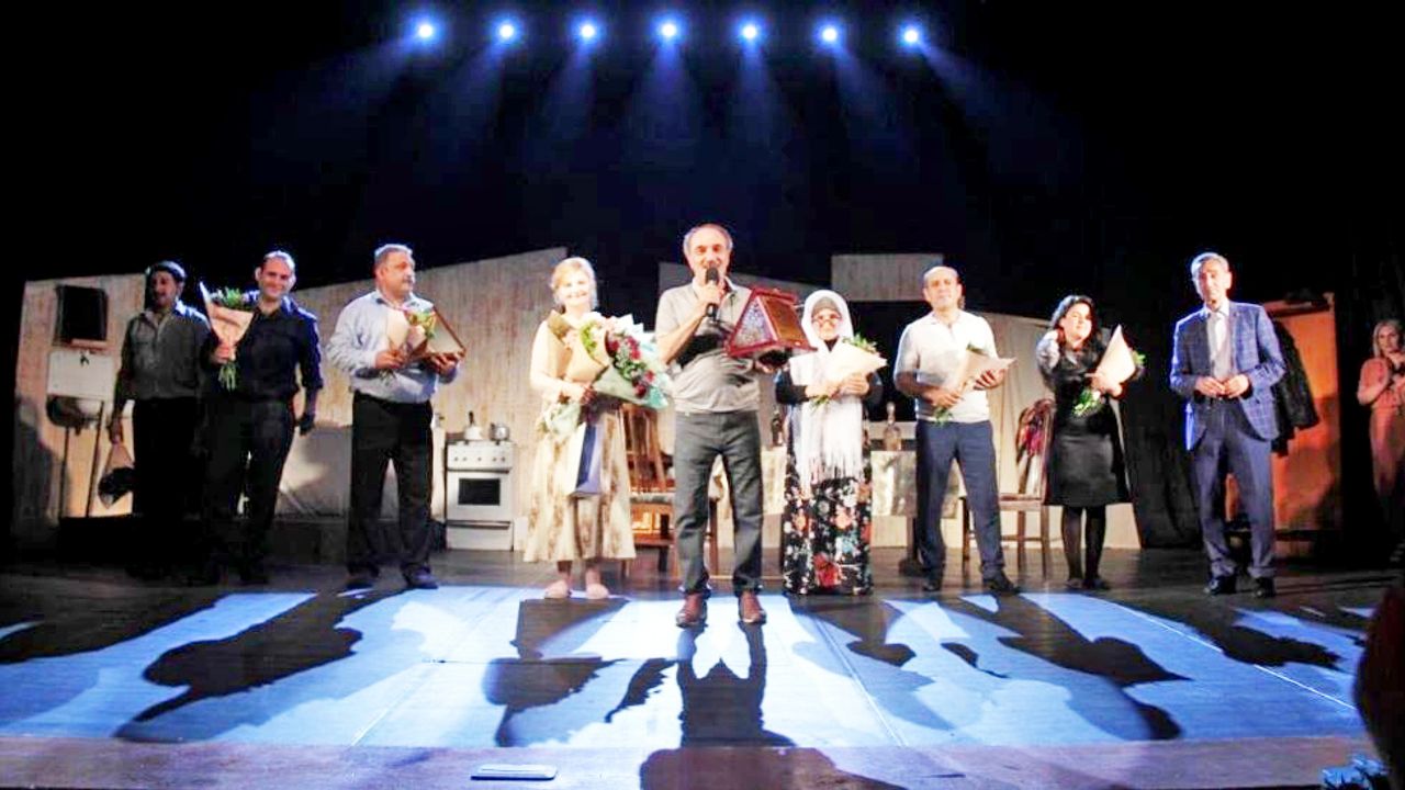 Cücenoğlu'nun 3 oyunu,  Azerbaycan sahnelerinde