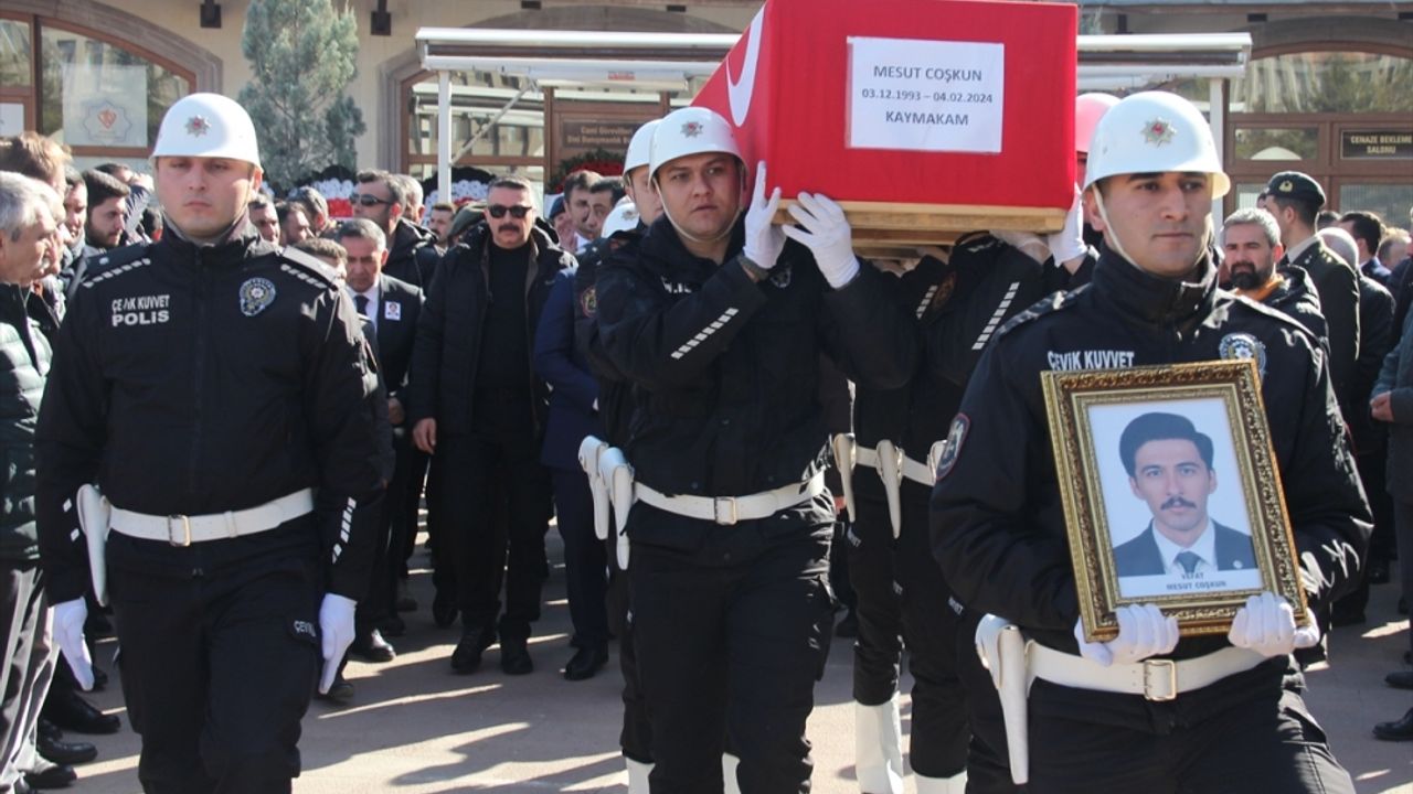 Hayatını kaybeden Ekinözü Kaymakamı Mesut Coşkun, Kırıkkale'de toprağa verildi