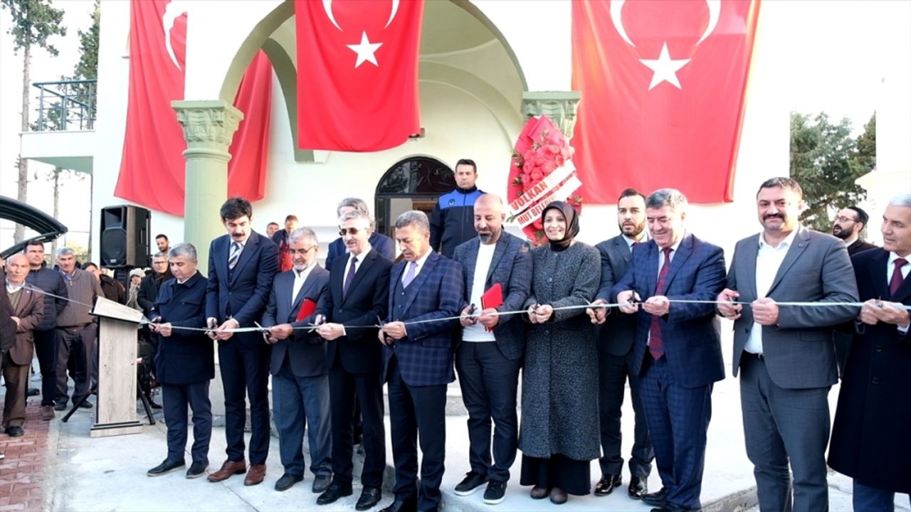 Mersin'de Tatbikat Cami ibadete açıldı