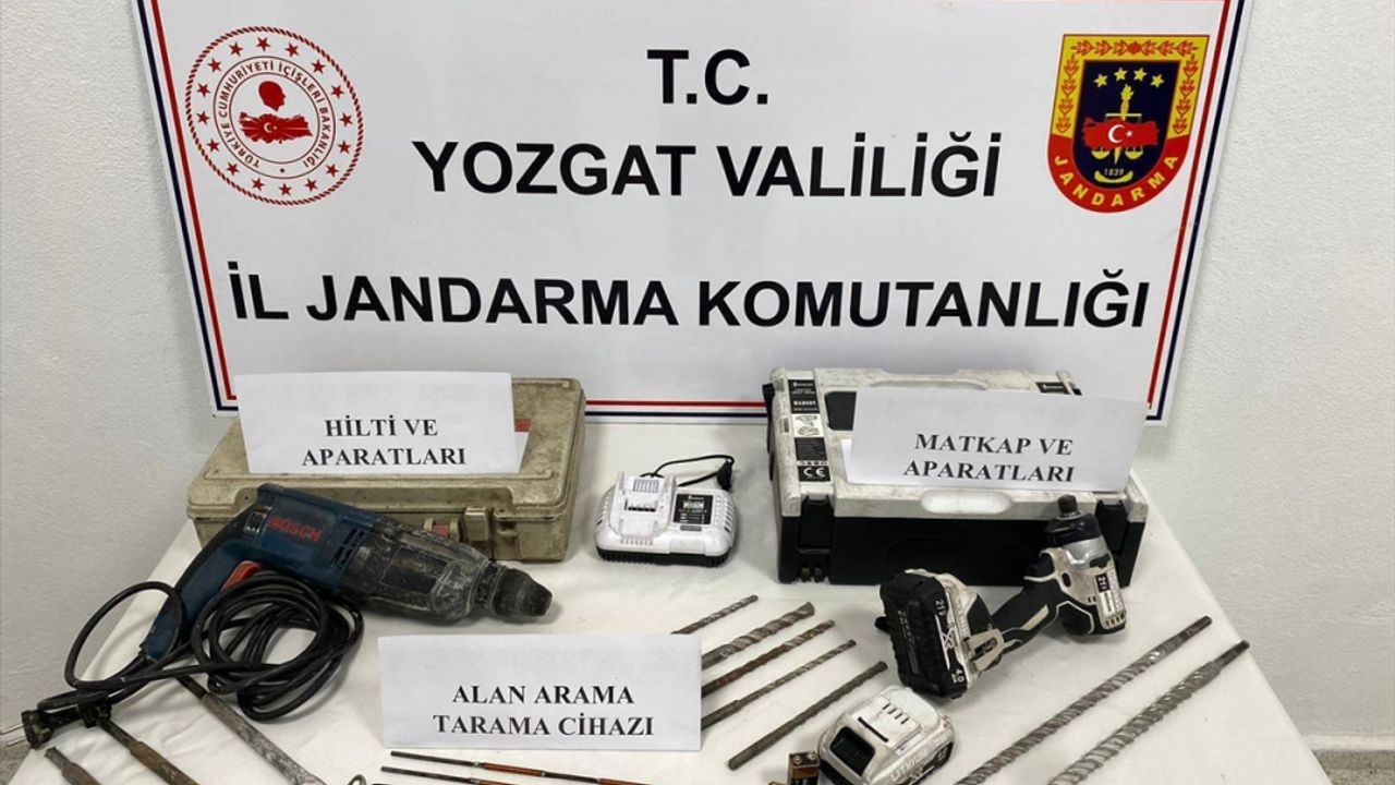 Yozgat'ta kaçak kazı yapan 4 şüpheli suçüstü yakalandı
