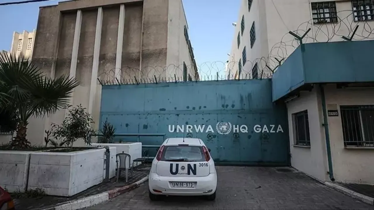 İsrail bankası, Gazze'ye yardım sağlayan UNRWA'nın hesabını bloke etti