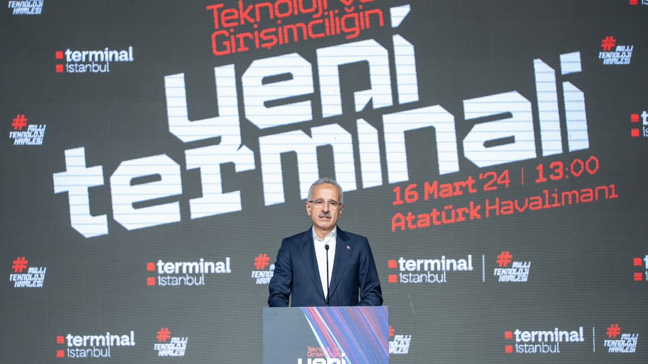 Ulaştırma ve Altyapı Bakanı Uraloğlu, "Terminal İstanbul Tanıtım  Toplantısı"nda konuştu: - 24 Saat Gazetesi