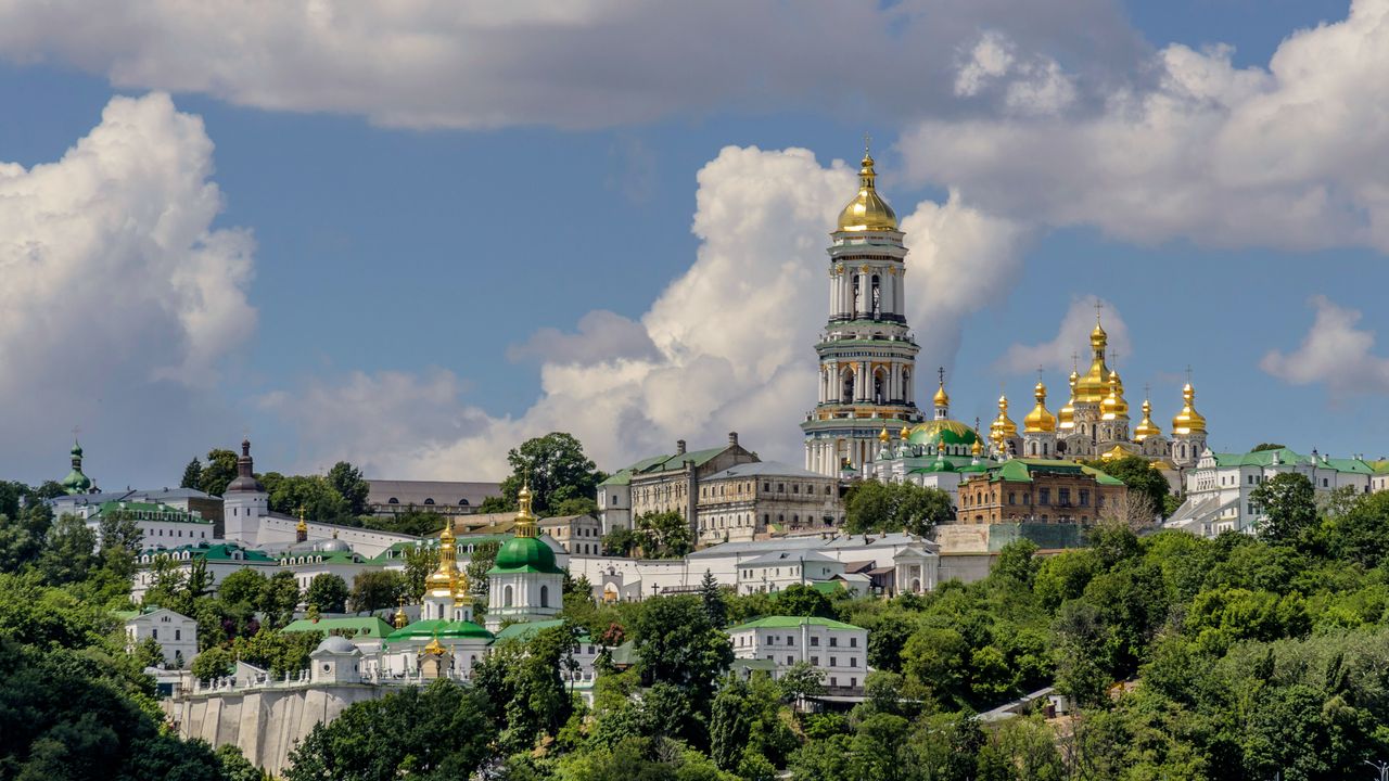 UNESCO, Kiev'deki tarihi manastıra yönelik saldırıya tepki gösterdi