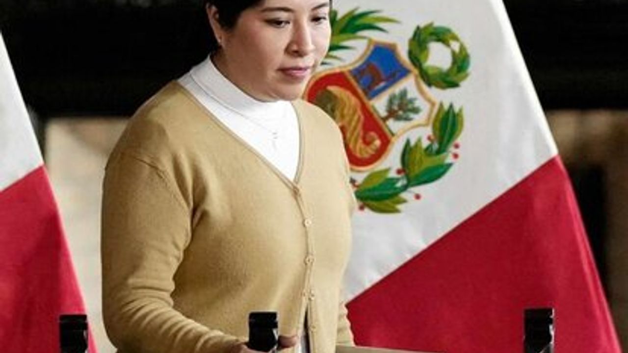 Peru'da eski Başbakan Chavez, darbe planlamasında rolü olduğu iddiasıyla gözaltına alındı