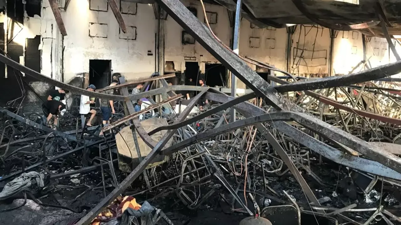 Irak İçişleri Bakanlığı, Musul'daki düğün salonunda çıkan yangında can kaybını 93 olarak güncelledi