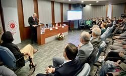 Bulgaristan-Türkiye ilişkilerinin 100 yıllık geçmişi konferansta değerlendirildi