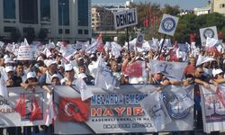 Emeklilikte Adalet Derneği Kartal'da miting düzenledi