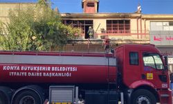 GÜNCELLEME - Konya'da toptancılar çarşısında bir iş yerinde çıkan yangın söndürüldü