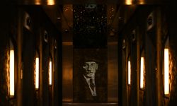 İzmir'de "Karanlıkta Akan Bir Yıldız: Mustafa Kemal Atatürk" sergisi açıldı