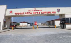 Yozgat'ta hükümlüler ceza infaz kurumunun atölyesinde hastane kıyafeti üretiyor