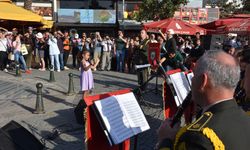 Antalya Kültür Yolu Festivali'nde askeri bando konser verdi