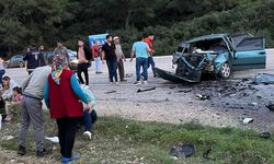 Antalya'da iki otomobil çarpıştı, 1 çocuk öldü, 8 kişi yaralandı