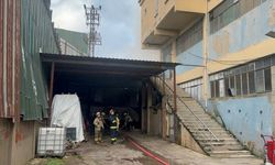Başakşehir'de bisiklet fabrikasında çıkan yangın hasara neden oldu
