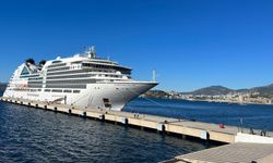 Bodrum'a sezonun son gemisi "Seabourn Encore" ile 543 yolcu geldi