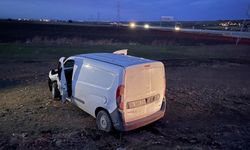 Edirne'de otomobille hafif ticari aracın çarpıştığı kazada 6 kişi yaralandı