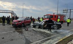 Erzincan'da zincirleme trafik kazasında 6 kişi yaralandı