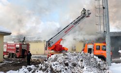 GÜNCELLEME - Erzurum'da TCDD'ye ait depoda çıkan yangın söndürüldü