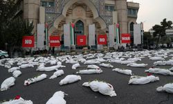 İran'da, İsrail'in Gazze saldırılarında öldürülen çocuklara dikkati çekmek için etkinlik düzenlendi