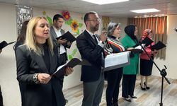 Kayseri'de öğretmenlerden oluşan koro konser verdi
