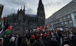 Köln'de "Filistin'e Özgürlük" mitingi düzenlendi