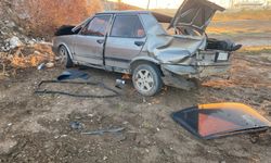 Manisa'da şarampole düşen otomobildeki 5 kişi yaralandı