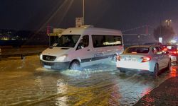 Sarıyer'de sağanak nedeniyle pazar alanını su bastı