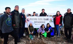 Türkiye Diyanet Vakfı Eskişehir Şubesi Hatıra Ormanı'na 500 fidan dikildi