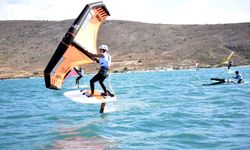 TYF Yelken Ligi Funboard Slalom 1. ayak mücadelesi İzmir'de tamamlandı