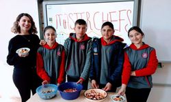 Ulaş'ta öğrenciler İngilizceyi yemek yaparak öğreniyor
