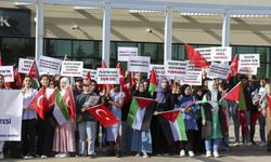Uşak Üniversitesindeki yabancı uyruklu öğrenciler, İsrail'i protesto etti