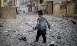 Gazze'de yaklaşık 800 bin çocuk yerinden edildi