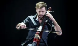 Hırvat çellist Stjepan Hauser, İstanbul'da fırtına estirdi