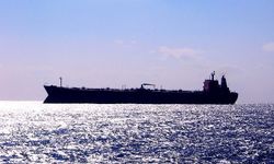 İsrailli denizcilik şirketi Süveyş Kanalı'nı kullanmayacağını açıkladı
