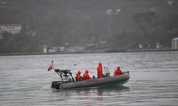 Kayıp mürettebatı arama çalışmaları 'olumsuz hava koşulları' nedeniyle durduruldu