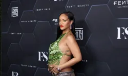 Rihanna üçüncü çocuğuna mı hamile?