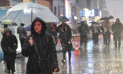 AKOM uyardı: İstanbul'da gece saatlerinde yağış devam edecek