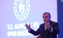 Bakan Bak, göreve yeni başlayan psikologlarla bir araya geldi